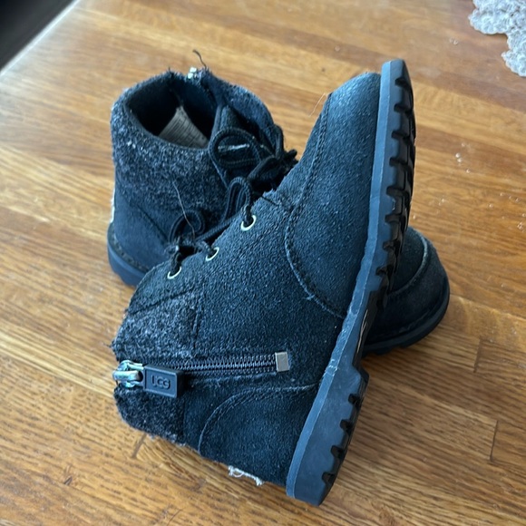 UGG Australia Girls Bootie with side Zipper size 7 - Picture 7 of 15